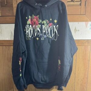 Hot Topic Hocus Pocus hoodie with floral design‎ Size 3X NWT